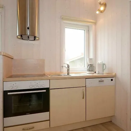 Three-bedroom Holiday In 17 * Grömitz