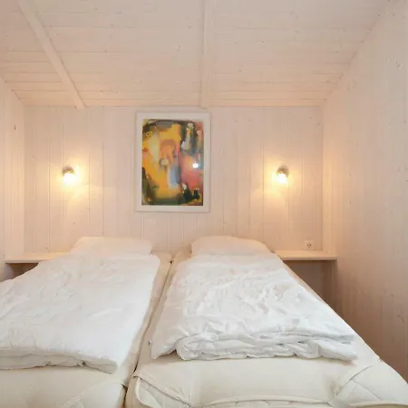 Three-bedroom Holiday In 17 Σπίτι διακοπών *