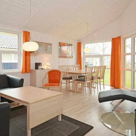 Σπίτι διακοπών Three-bedroom Holiday In 17 Grömitz