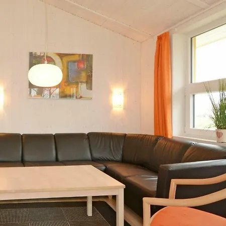 Σπίτι διακοπών Three-bedroom Holiday In 17